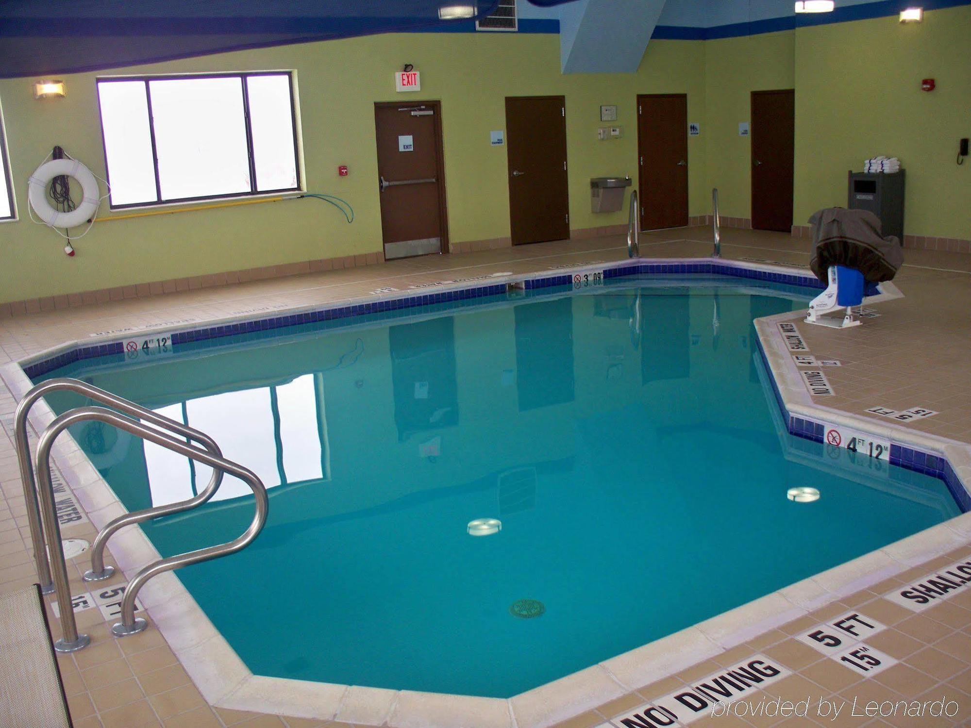 Holiday Inn Express And Suites Kittanning, An Ihg Hotel Kültér fotó