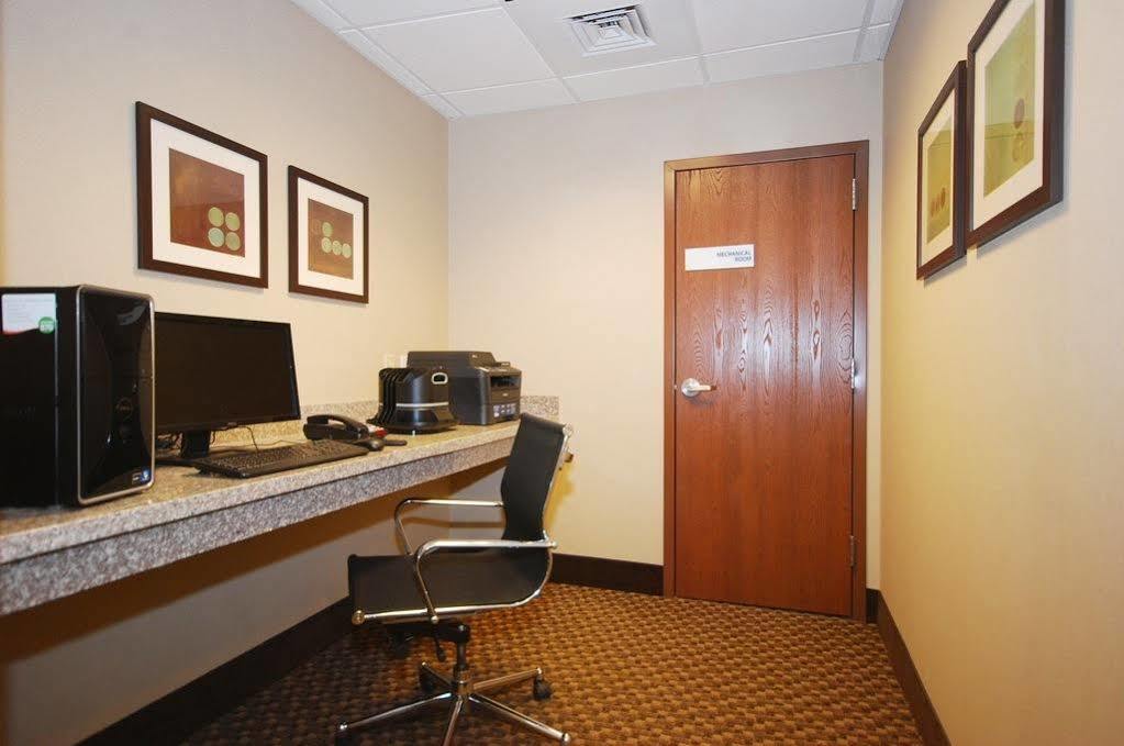 Holiday Inn Express And Suites Kittanning, An Ihg Hotel Kültér fotó