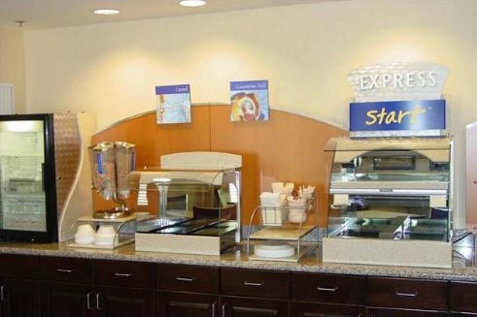Holiday Inn Express And Suites Kittanning, An Ihg Hotel Kültér fotó